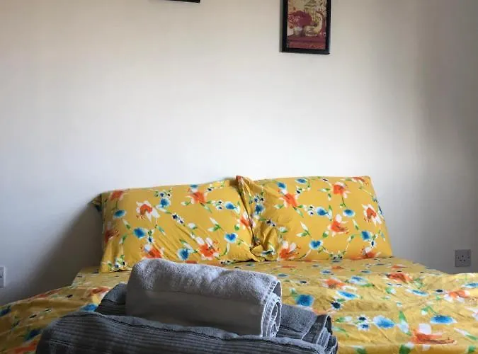 Reflex Spacious And Comfortable ניקוסיה